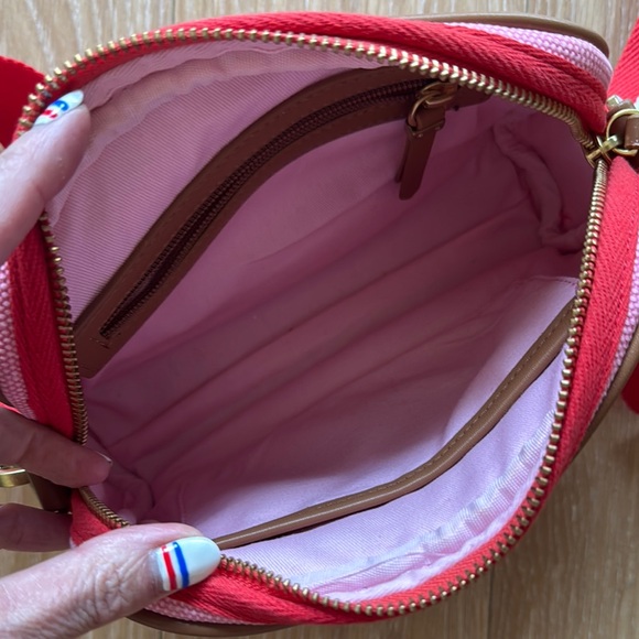 Boden Striped Pink and Red Crossbody Bag new never used - Picture 3 of 3